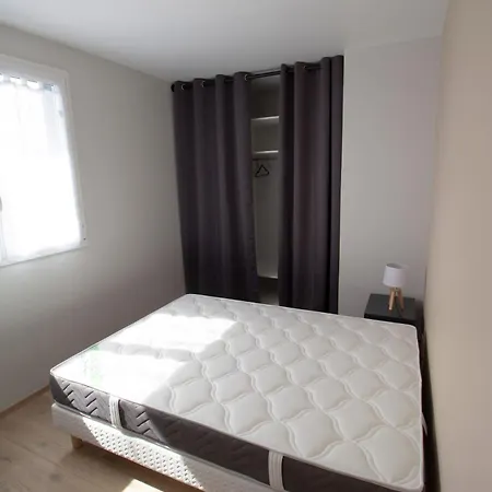 Apartment Superbe 2 Pieces - Secteur Gare De Troyes Et Centre-ville Avec Stationnement *